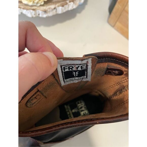 FRYE Smith Engineer Distressed Brown Leather Boots Women’s Sz 6 - Picture 9 of 13